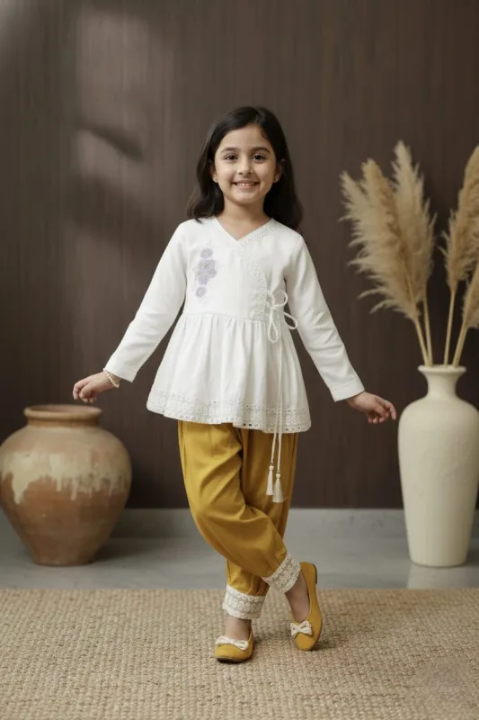 Girls Elegant Kurti & Pant Set